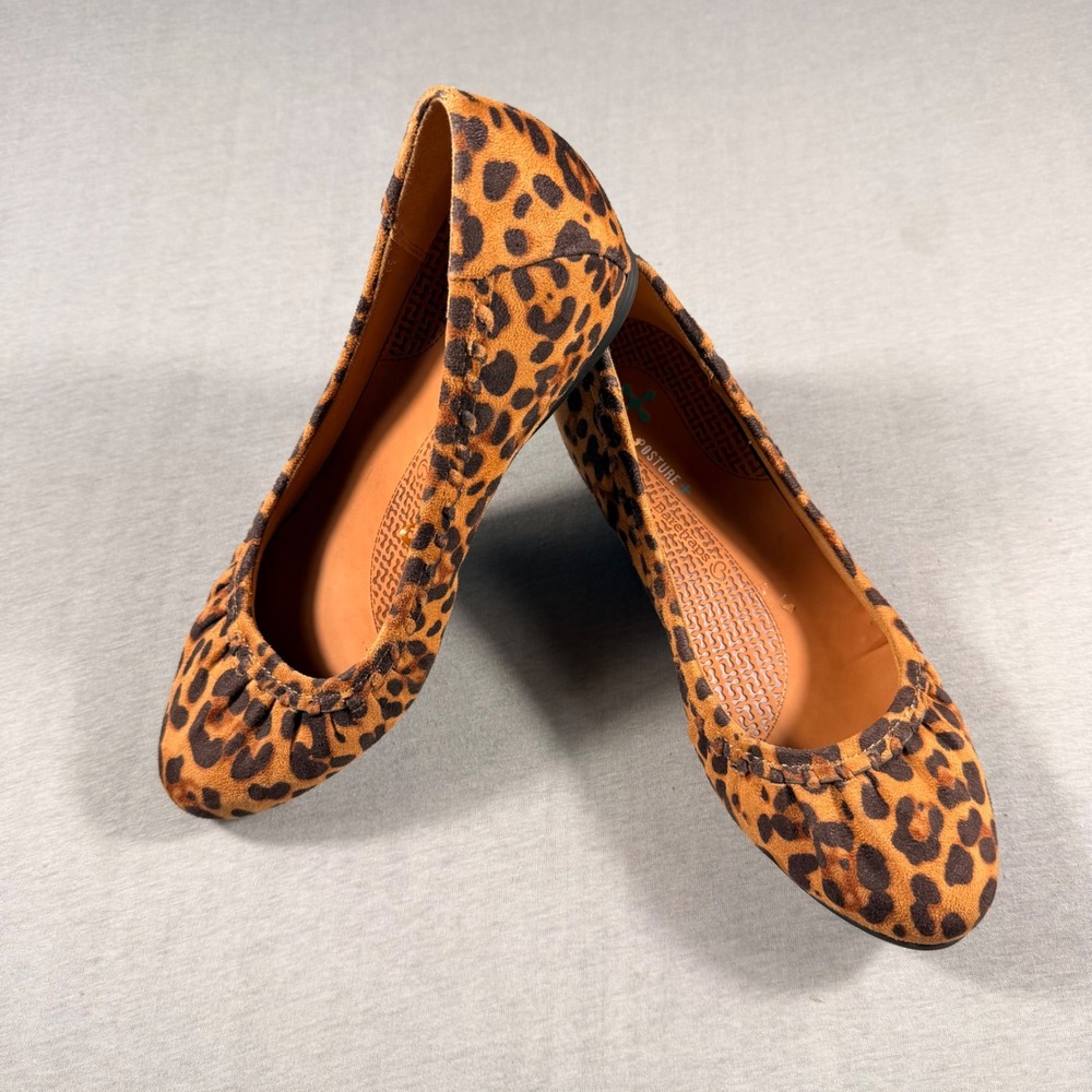 Baretraps Norma Leopard Print Ballet Flats Posture+ Brown Black Womens 8M